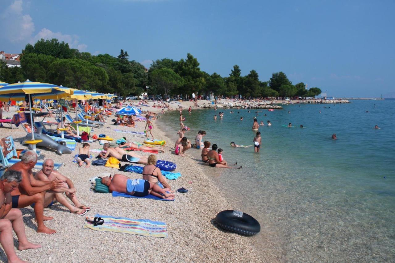 Apartments With A Parking Space Crikvenica - 13450 المظهر الخارجي الصورة