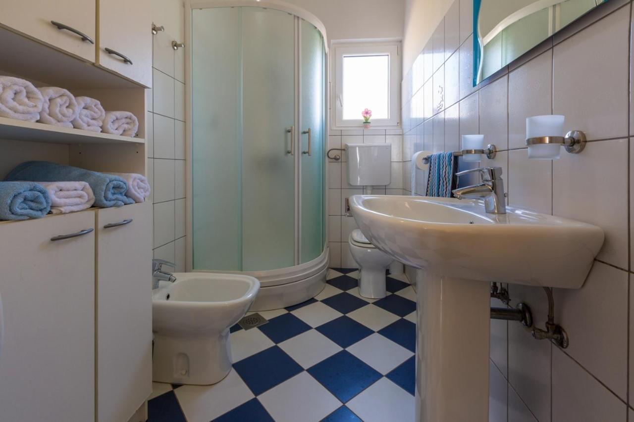Apartments With A Parking Space Crikvenica - 13450 المظهر الخارجي الصورة